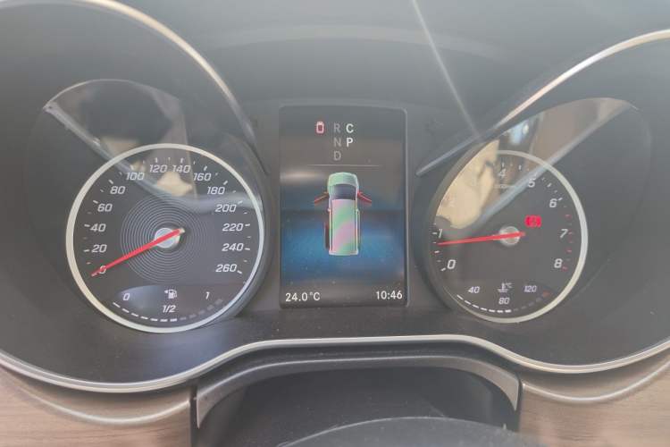 Used Mercedes-Benz V-Class 2020 V 260 Prestige Edition Instrument Cluster