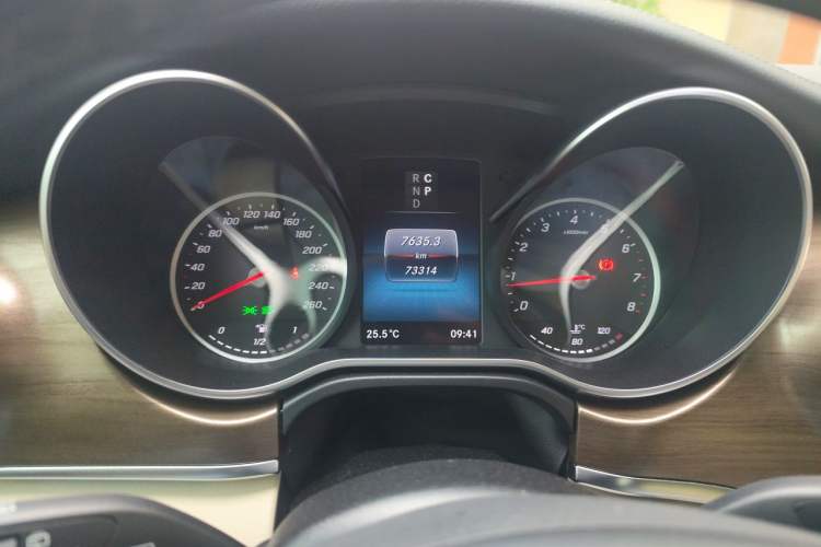 Used Mercedes-Benz V-Class 2020 V 260 L Long-wheelbase Luxury Edition Instrument Cluster