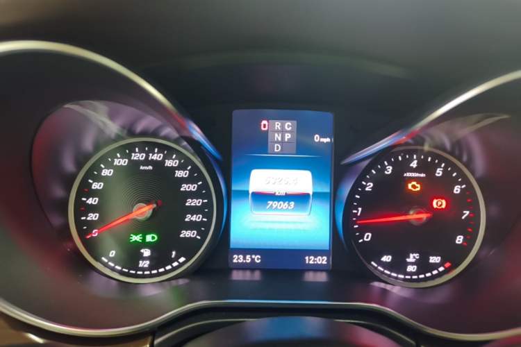 Used Mercedes-Benz V-Class 2020 V 260 Avantgarde Edition Instrument Cluster