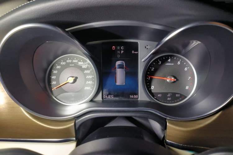 Used Mercedes-Benz V-Class 2020 V 260 Prestige Edition Instrument Cluster