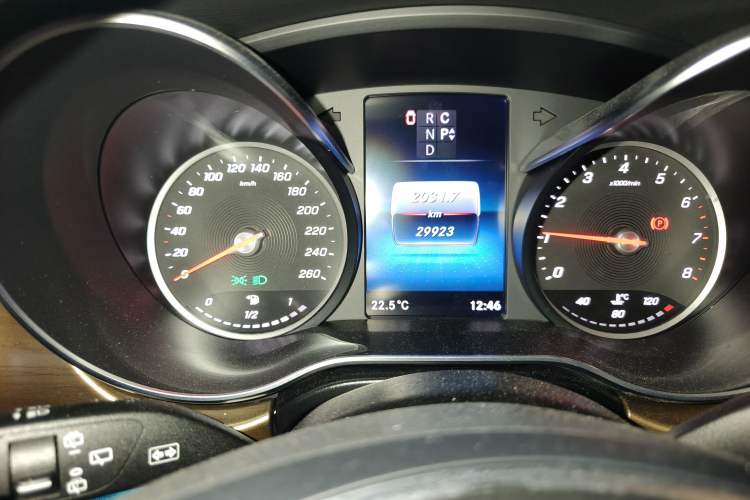 Used Mercedes-Benz V-Class 2020 V 260 Prestige Edition Instrument Cluster