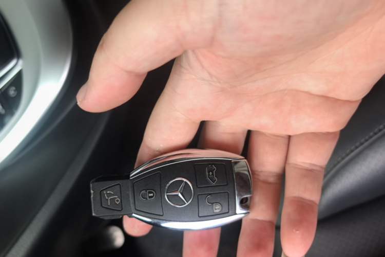 Used Mercedes-Benz V-Class 2020 V 260 L Long-wheelbase Luxury Edition Interior 1