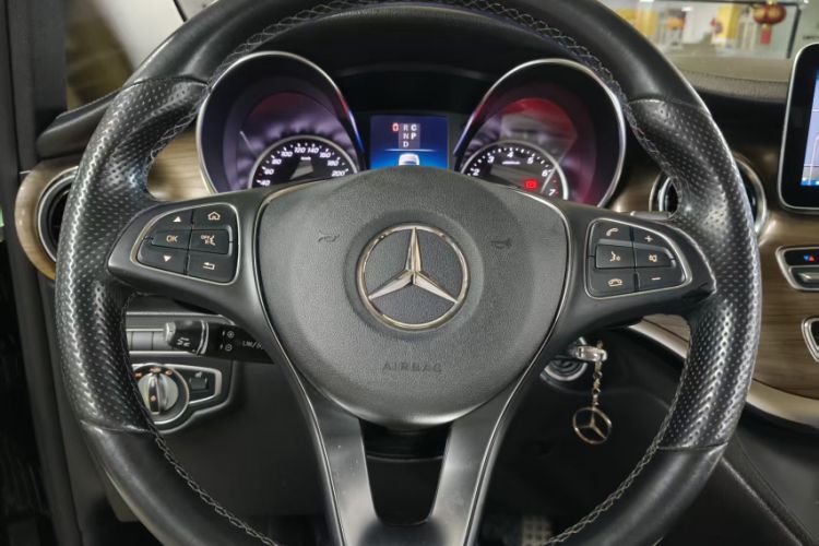 Used Mercedes-Benz V-Class 2020 V 260 L Long-wheelbase Luxury Edition Interior 13