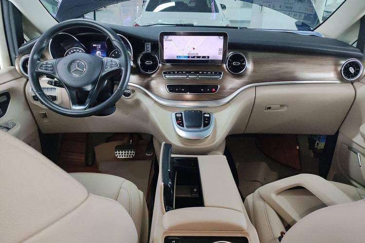 Used Mercedes-Benz V-Class 2020 V 260 L Long-wheelbase Luxury Edition Interior 2