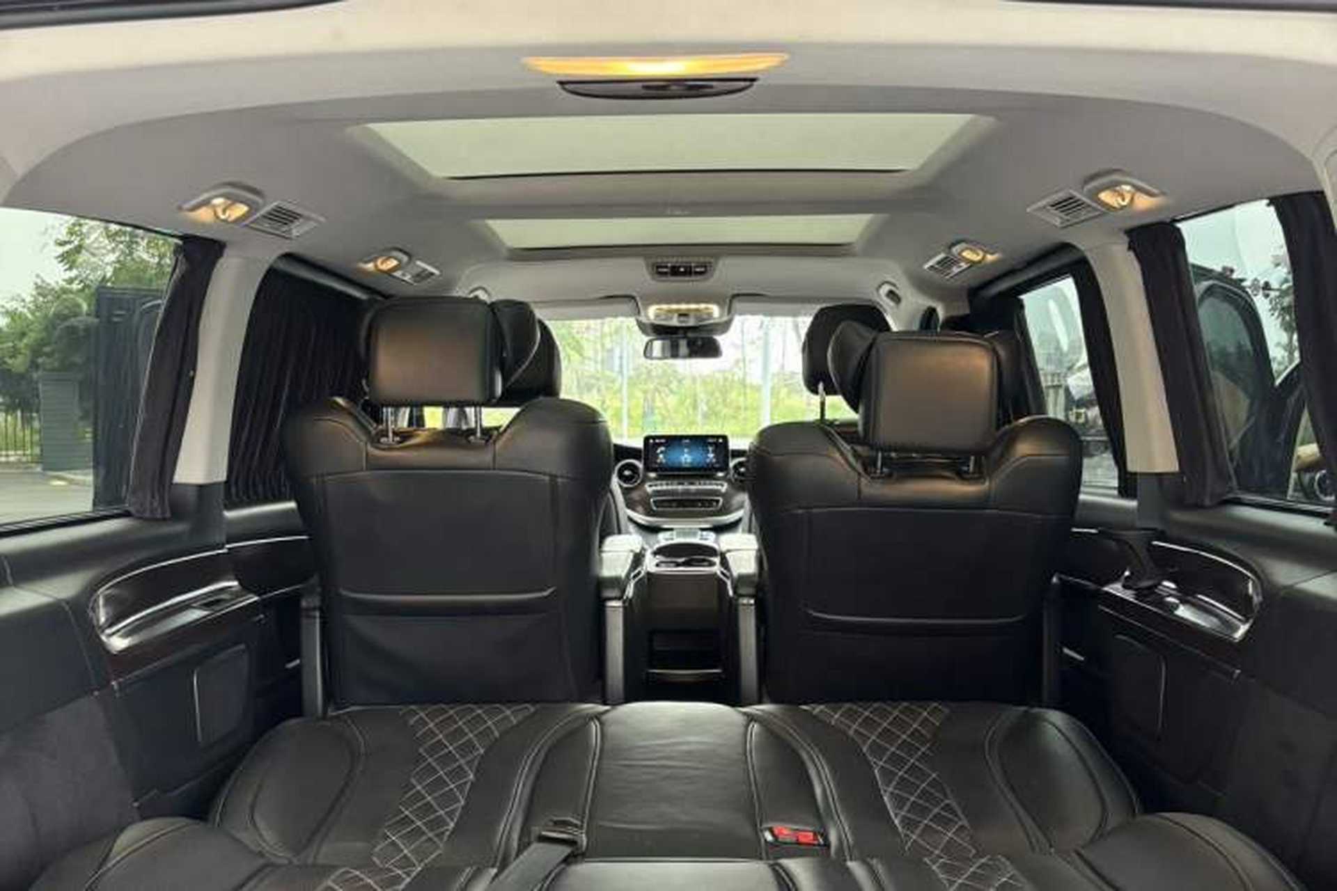 Used Mercedes-Benz V-Class 2020 V 260 Avantgarde Edition Interior 7