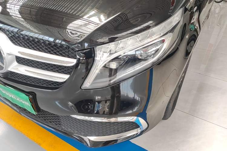 Used Mercedes-Benz V-Class 2020 V 260 Prestige Edition Left Front Headlight