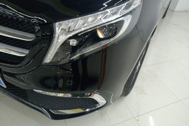 Used Mercedes-Benz V-Class 2020 V 260 Prestige Edition Left Front Headlight