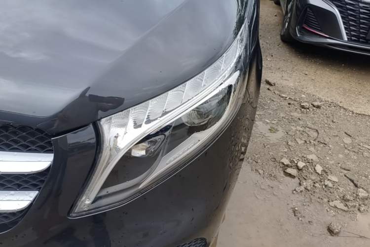 Used Mercedes-Benz V-Class 2020 V 260 Avantgarde Edition Left Front Headlight