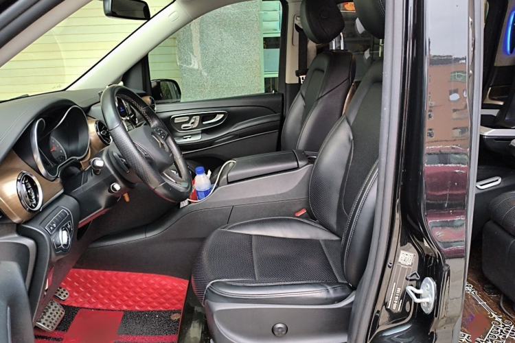 Used Mercedes-Benz V-Class 2020 V 260 Avantgarde Edition Left Front Seat