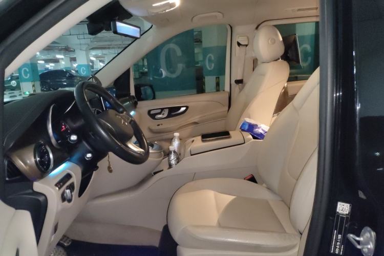 Used Mercedes-Benz V-Class 2020 V 260 Prestige Edition Left Front Seat