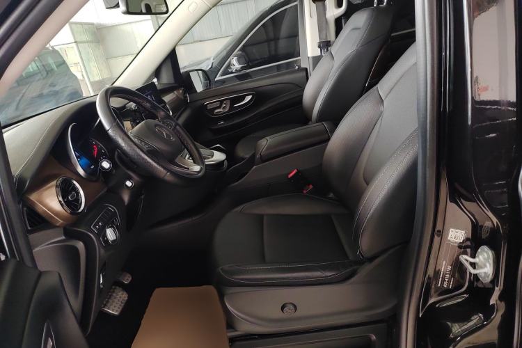 Used Mercedes-Benz V-Class 2020 V 260 Prestige Edition Left Front Seat