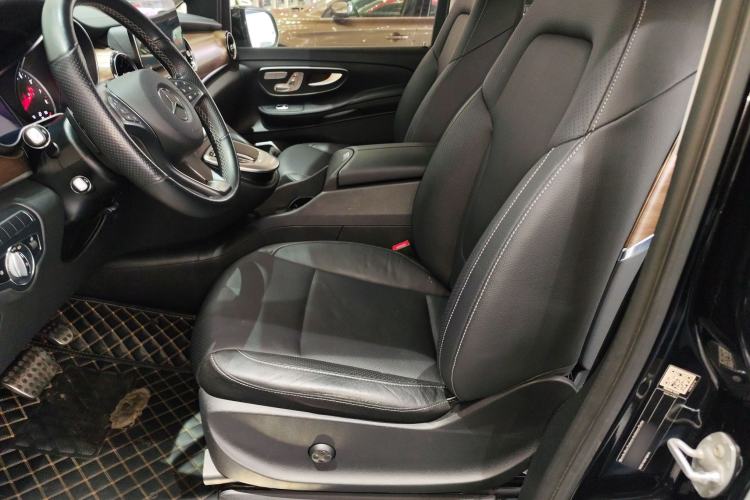 Used Mercedes-Benz V-Class 2020 V 260 Prestige Edition Left Front Seat