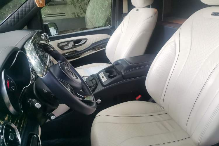 Used Mercedes-Benz V-Class  Left Front Seat