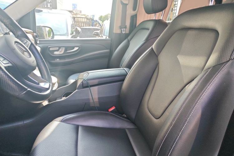 Used Mercedes-Benz V-Class 2020 V 260 Avantgarde Edition Left Front Seat