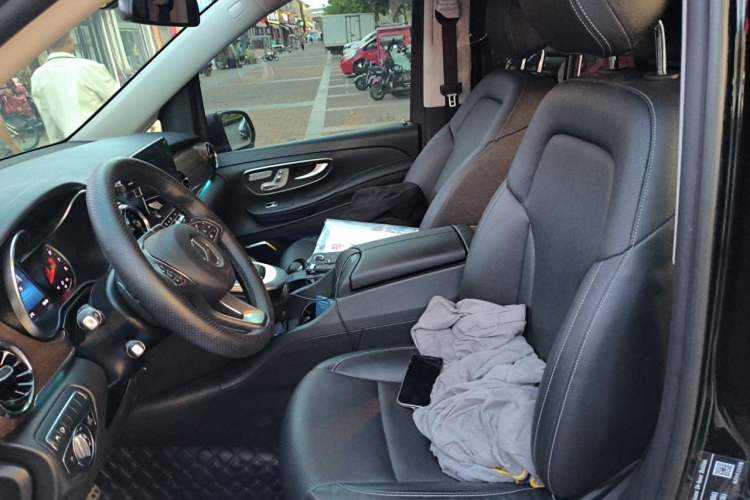 Used Mercedes-Benz V-Class 2020 V 260 L Long-wheelbase Luxury Edition Left Front Seat