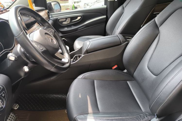 Used Mercedes-Benz V-Class 2020 V 260 L Long-wheelbase Luxury Edition Left Front Seat