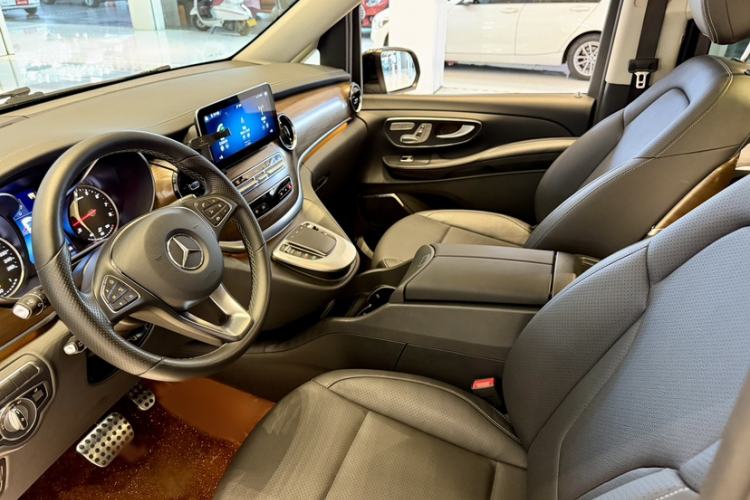 Used Mercedes-Benz V-Class 2020 V 260 L Long-wheelbase Luxury Edition Left Front Seat