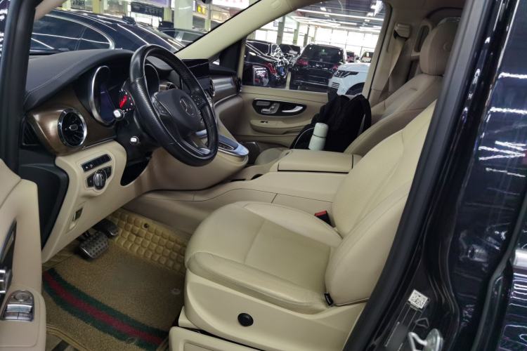Used Mercedes-Benz V-Class 2020 V 260 L Long-wheelbase Luxury Edition Left Front Seat