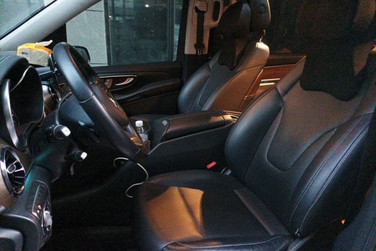 Used Mercedes-Benz V-Class 2020 V 260 Prestige Edition Left Front Seat