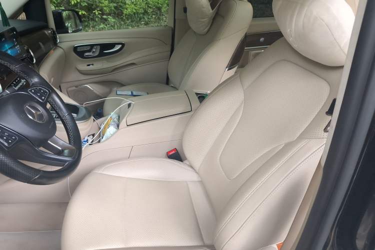 Used Mercedes-Benz V-Class 2020 V 260 L Long-wheelbase Luxury Edition Left Front Seat