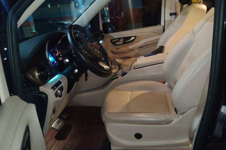Used Mercedes-Benz V-Class 2020 V 260 L Long-wheelbase Luxury Edition Left Front Seat