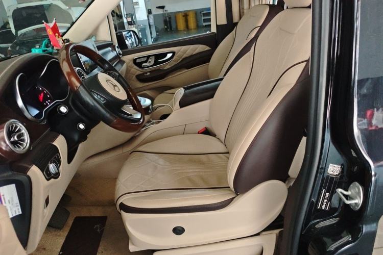 Used Mercedes-Benz V-Class 2020 V 260 Avantgarde Edition Left Front Seat