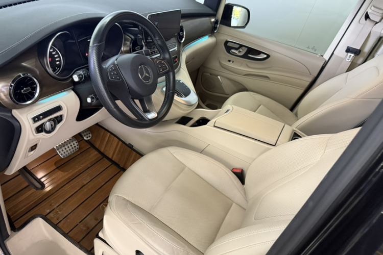 Used Mercedes-Benz V-Class 2020 V 260 Prestige Edition Left Front Seat