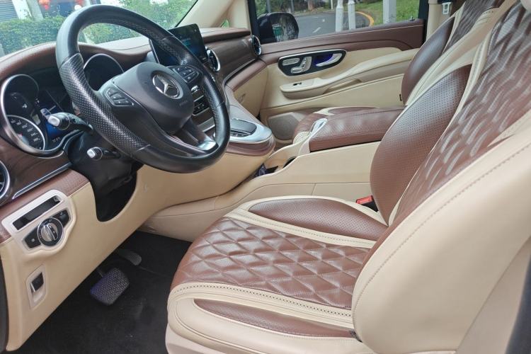 Used Mercedes-Benz V-Class 2020 V 260 Prestige Edition Left Front Seat