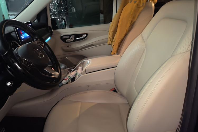 Used Mercedes-Benz V-Class 2020 V 260 L Long-wheelbase Luxury Edition Left Front Seat