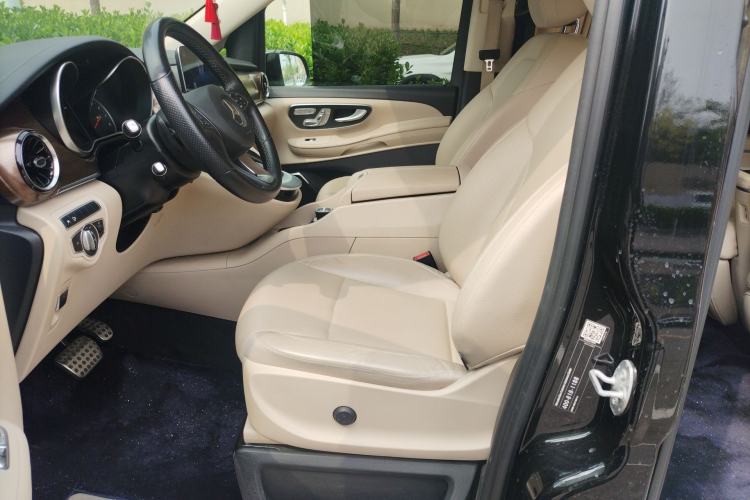 Used Mercedes-Benz V-Class 2020 V 260 L Long-wheelbase Luxury Edition Left Front Seat