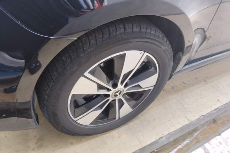 Used Mercedes-Benz V-Class 2020 V 260 L Long-wheelbase Luxury Edition Left Front Wheel Hub