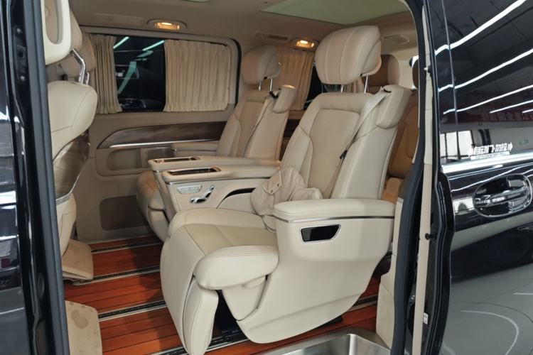 Used Mercedes-Benz V-Class 2020 V 260 Prestige Edition Left Rear Seat