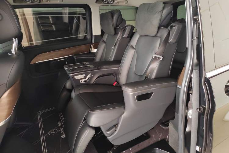 Used Mercedes-Benz V-Class 2020 V 260 Prestige Edition Left Rear Seat