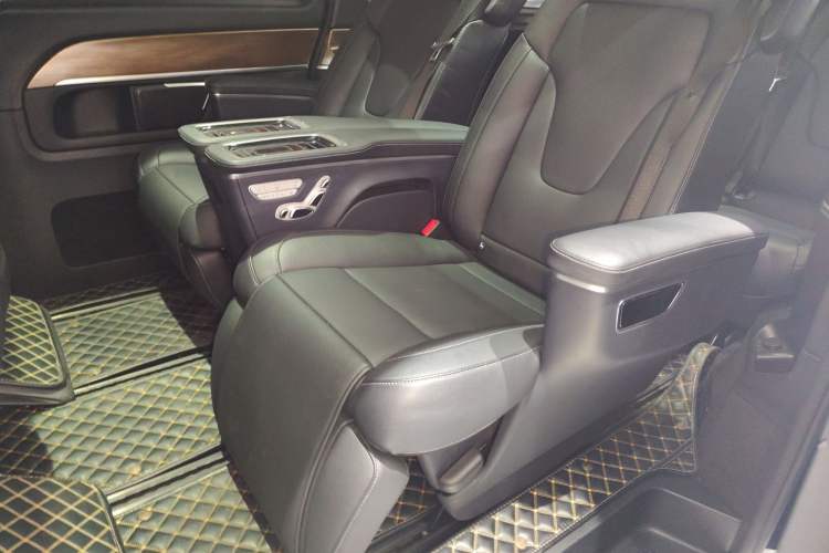 Used Mercedes-Benz V-Class 2020 V 260 Prestige Edition Left Rear Seat