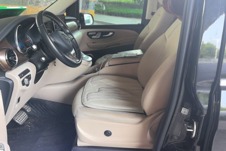 Used Mercedes-Benz V-Class 2020 V 260 Prestige Edition Left Rear Seat