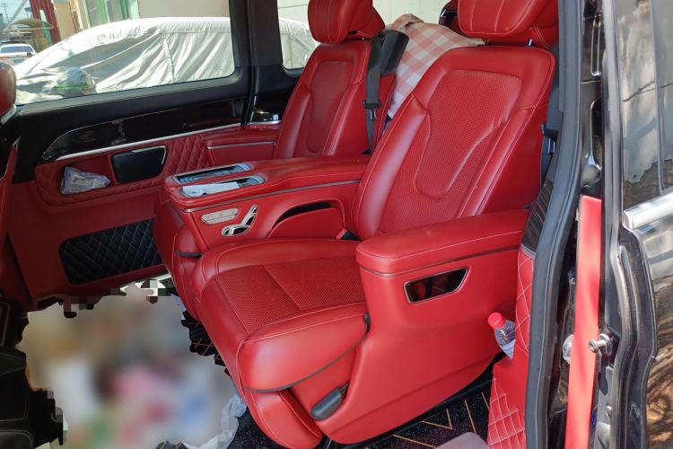 Used Mercedes-Benz V-Class 2020 V 260 L Long-wheelbase Luxury Edition Left Rear Seat