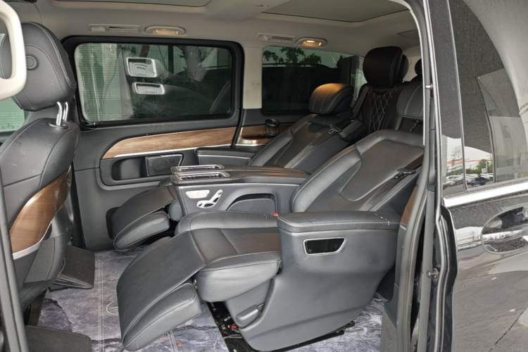 Used Mercedes-Benz V-Class 2020 V 260 Prestige Edition Left Rear Seat