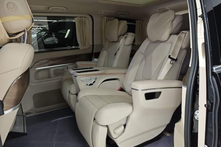 Used Mercedes-Benz V-Class 2020 V 260 Prestige Edition Left Rear Seat