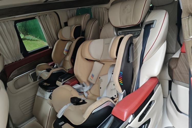 Used Mercedes-Benz V-Class 2020 V 260 Prestige Edition Left Rear Seat
