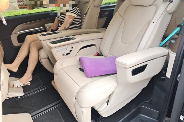 Used Mercedes-Benz V-Class 2020 V 260 Prestige Edition Left Rear Seat