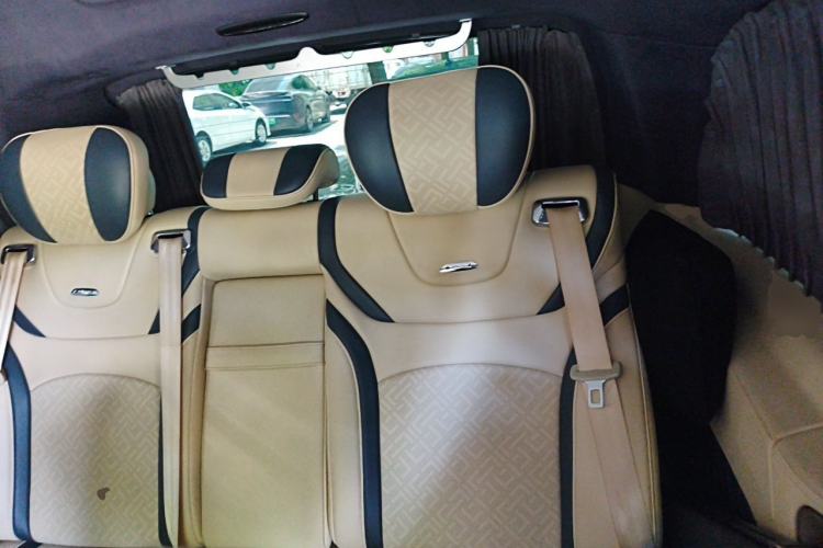 Used Mercedes-Benz V-Class 2020 V 260 L Long-wheelbase Luxury Edition Left Rear Seat