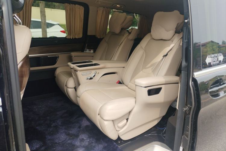 Used Mercedes-Benz V-Class 2020 V 260 L Long-wheelbase Luxury Edition Left Rear Seat