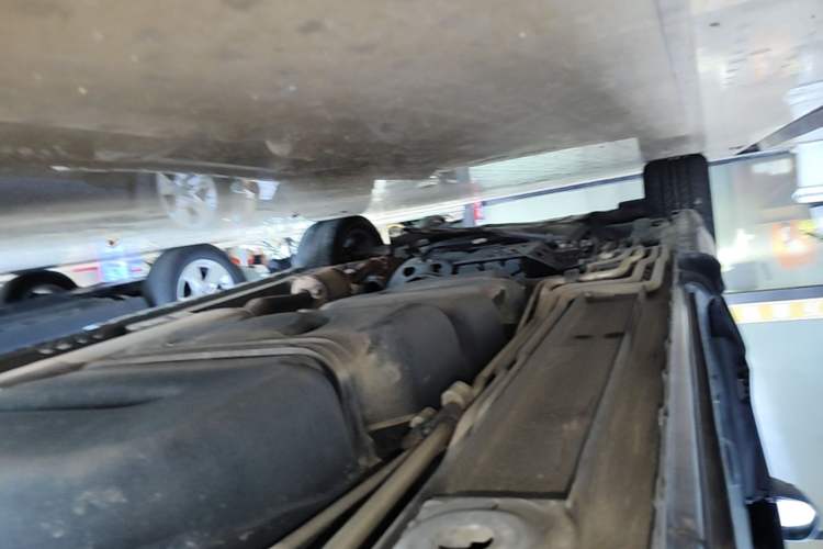 Used Mercedes-Benz V-Class 2020 V 260 L Long-wheelbase Luxury Edition Left Side Sill