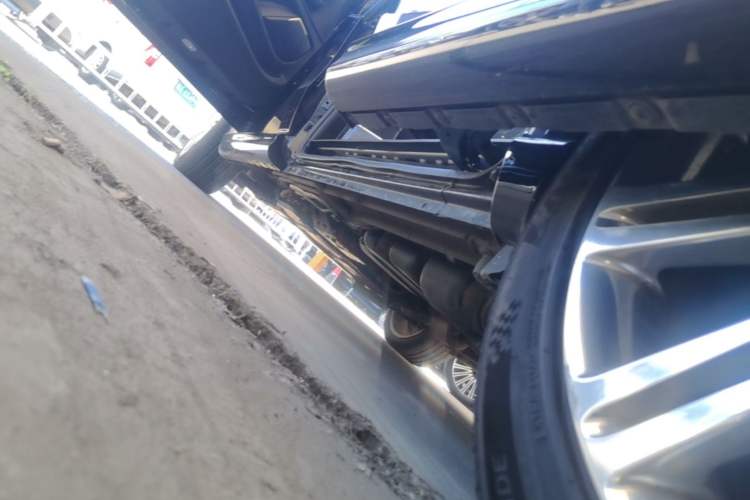 Used Mercedes-Benz V-Class 2020 V 260 Prestige Edition Left Side Sill