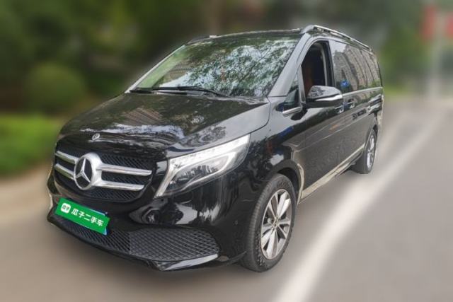 Ojetý Mercedes-Benz V-Class 2020 V 260 Prestige Edition