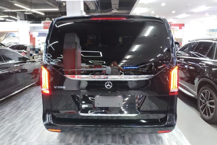 Used Mercedes-Benz V-Class 2020 V 260 Avantgarde Edition Rear