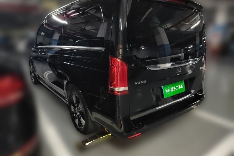 Used Mercedes-Benz V-Class 2020 V 260 Prestige Edition Rear Left 45 Deg