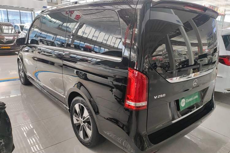 Used Mercedes-Benz V-Class 2020 V 260 Prestige Edition Rear Left 45 Deg