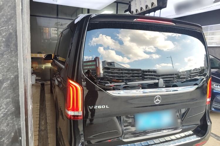 Used Mercedes-Benz V-Class 2020 V 260 L Long-wheelbase Luxury Edition Rear Left 45 Deg