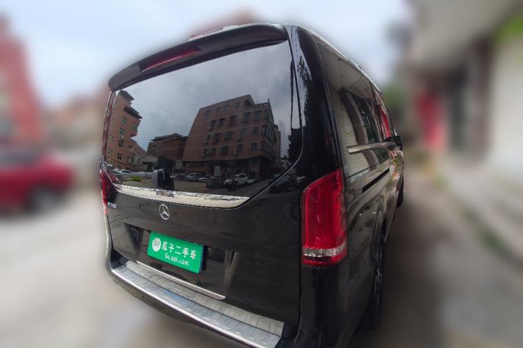 Used Mercedes-Benz V-Class 2020 V 260 Avantgarde Edition Rear Right 45 Deg